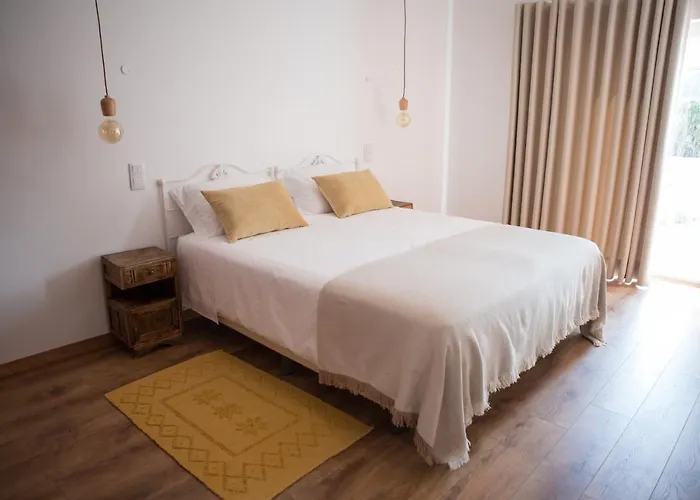 Casa Dos Junqueiros - Countryside Caldas Da Rainha